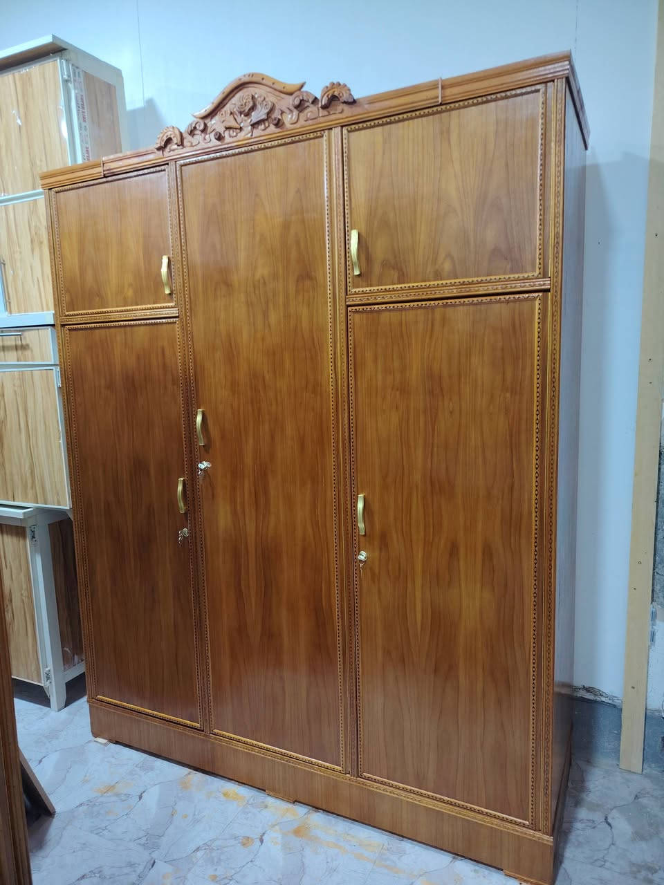 بسم الله 😍😍
كنتور 3 باب طابقين  عمل راقي مرتب

السعر 385 مع النقل والتوصيل مجاني داخل حديثة

الموقع الجديد حديثة السبحاني مجاور متوسطة الزهراء *********** أبو وسيم
