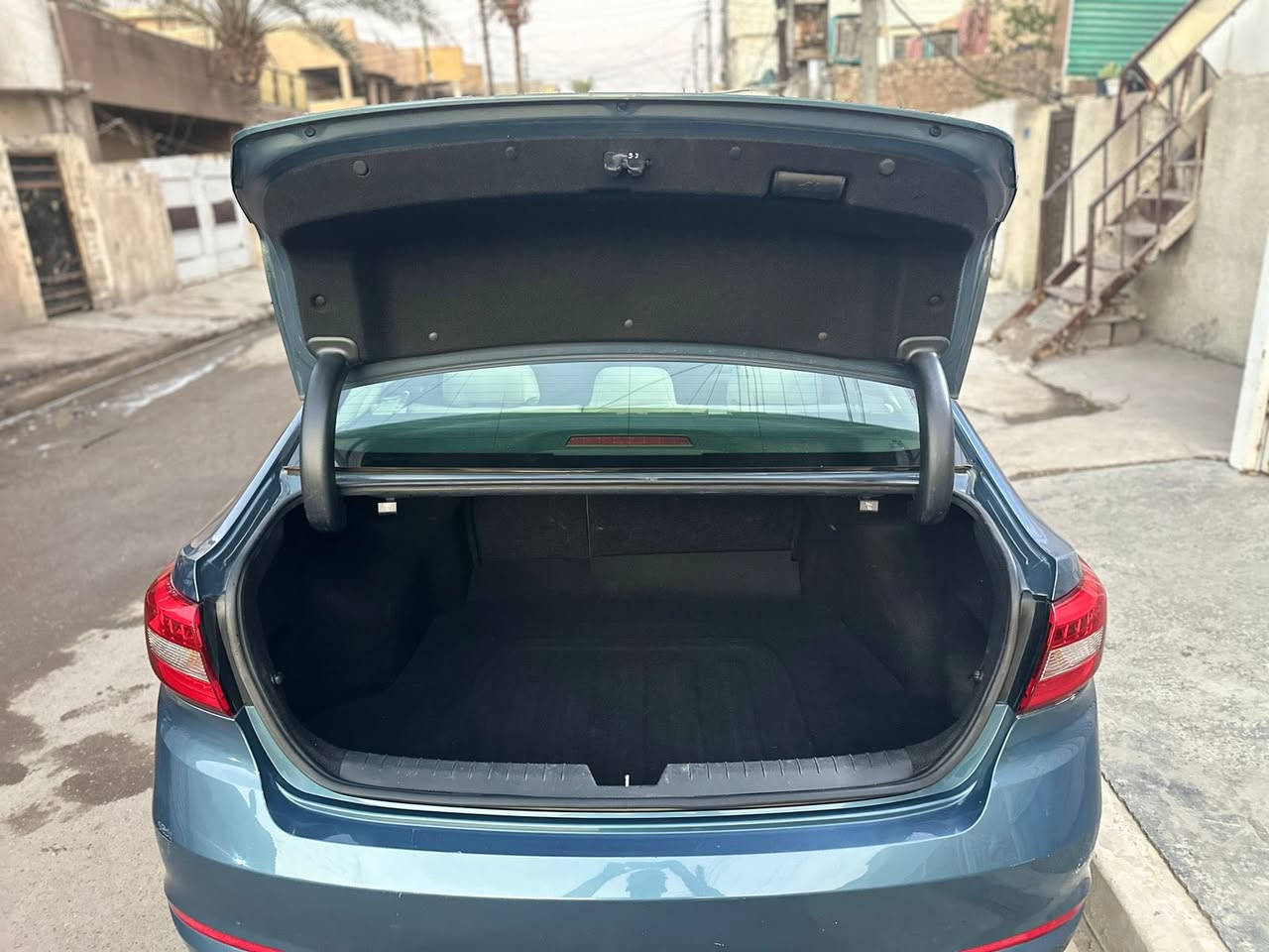 السلام عليكم ورحمة الله وبركاته من رخصة صاحب البيج معروضه سوناتا موديل 2016لون مثل ما موضح بصوره سياره ماشيه حقيقي 45امريكية جيدي اي حادثها خشم البنيد وجاملغ بدون دواخل والباب الامامي والخلفي وجاملغ مصبوغات اثر شخوط وكردحات خفيف بدون اي دواخل ولا فتح اي بطاين وكير ومحرك مكفولات سياره جديده بمعنى الكلمه يعني تعتبر سياره مصبوغه صفحة كامله عكس السايق بس صبغ بدون معجون ولا دواخل اثر شخوط حادثها واكو سونار يحكم عليها وترايها وين ميعجبك مكان السياره بغداد البياع رقمها بغداد بسم راعيها الشرعي تحويل مباشر رقم انكليزي بيها والي يحب يستفسر برسم الخدمه يتفضل خاص وحاضر اني مكلف بل منشور وسعر معروضه 127$


**إذا كنت صاحب هذا الإعلان وتريد حذفه لأي سبب، رجاءا أرسل رسالة إلى الدعم الفني**