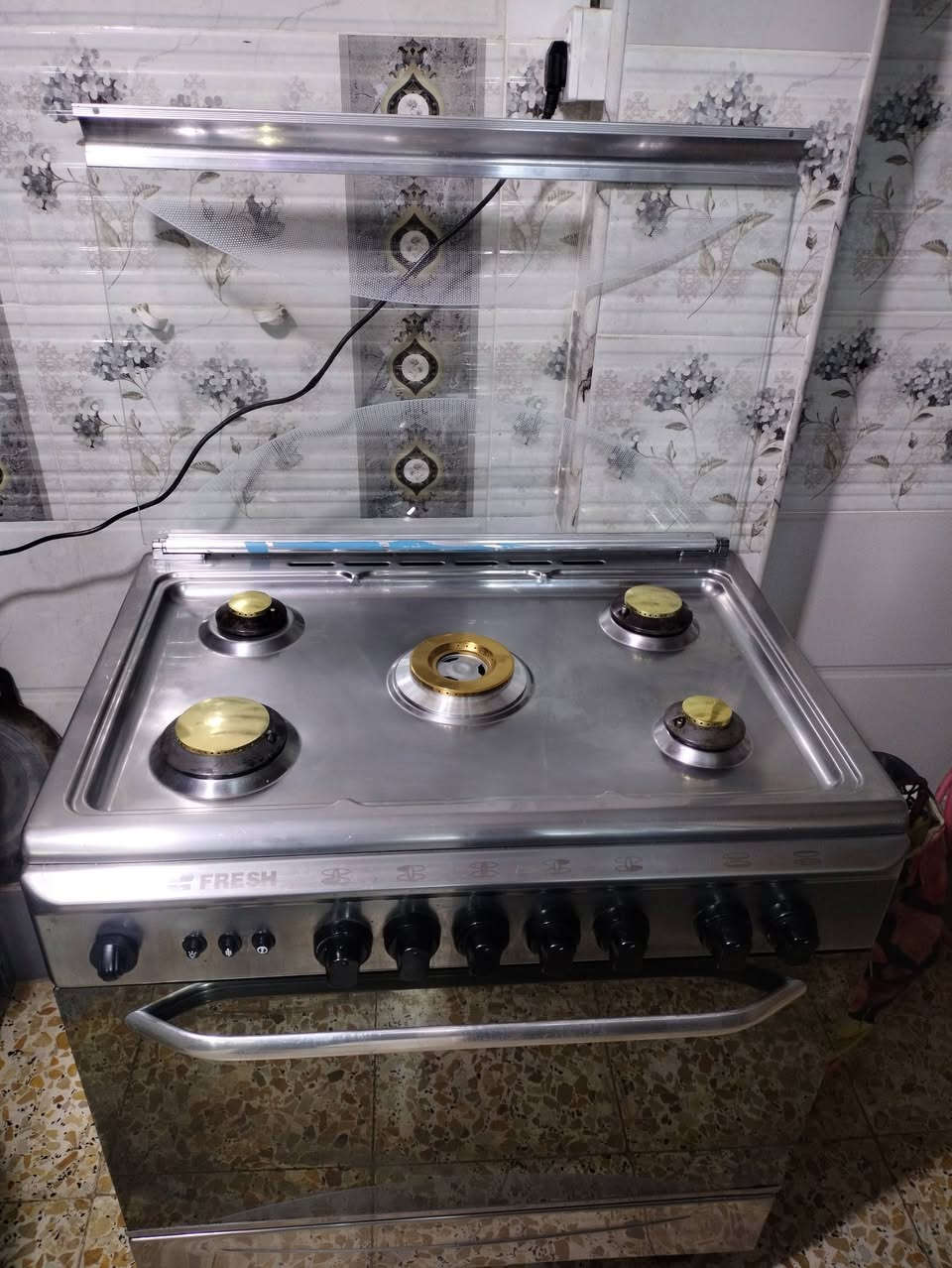 طباخ مصري فرش 
نضيف جدا المكان بغداد الشعب 
واتساب ***********
