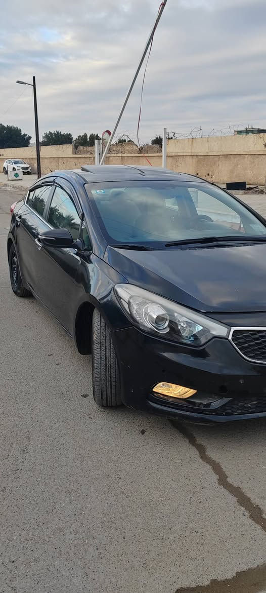 فورتي 2016
رقم بغداد الانكليزي هزه غير نافذه
بصمه تشغيل لابواب بصمه والجنطه بصمه
شاشه بلاد نظام صوت بلاد
تحكمات ستيرن
نظام ترحيب
فتحه سلايت
صدر جديد 
محرك 2000 مفتوح سابقا
كير مكفول
تايرات جدد
الحادث جاملغ وبنيد و بيها صبغ قطع 
السعر 106$
العنوان بغداد الكرخ 
***********
