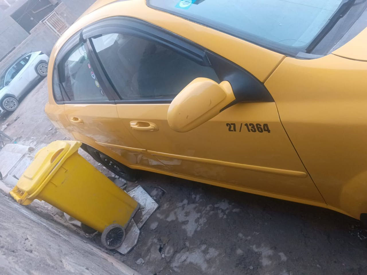 ‏للبيع سيارة فورنزا محوره كورلا بيكاتشوا مكينه جديده توني شادها حاويه ضفيره جديده توني مشتغلها السياره بأسمي تحويل شوكت ماتريد السياره كفاله السعر 60 ناصرية مركز ***********
