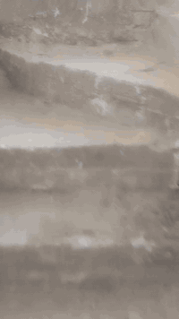 السلام عليكم للبيع بيت ١٠٠ متر واجها ٥ ونزال ٢٠ نقص شبابيك وارضيه كامل بناء درجه اولا تأسيس كهربائيات
مشطب حمامات وحولي جاهز لتطبيك تبليط للباب كهرباء ماء انترنيت سحب منطقه كامله حي النصر الاولئ شار المكاتب ***********
*********** واتساب
