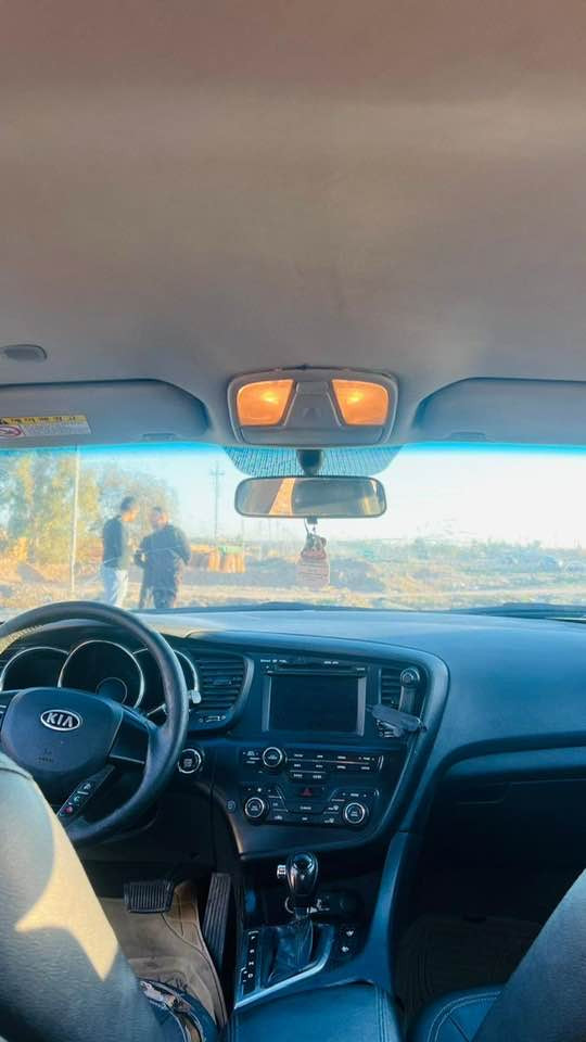 اوبتما ادوات موديل 2014 k5
فول موصفات بصمه من عده الفتحه
 نضام ايكو اقتصاد بانزين
 حساس كامره 
متومه طبق الاصل 
السعر 52 وبيه مجال 
للاستفسار اتصل على صاحبها 
***********
