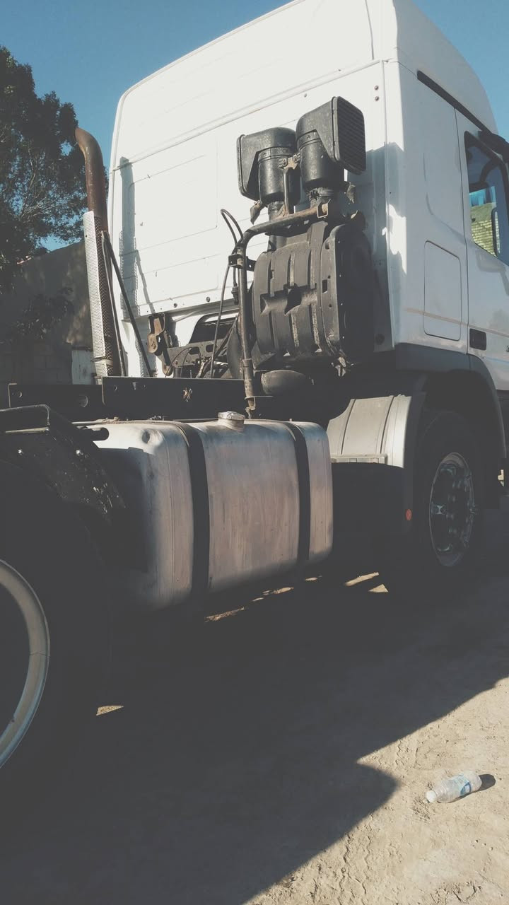 السلام عليكم للببع اكتروز فحل موديل 2006 رقم مثنى مربوطة قلاب ***********
