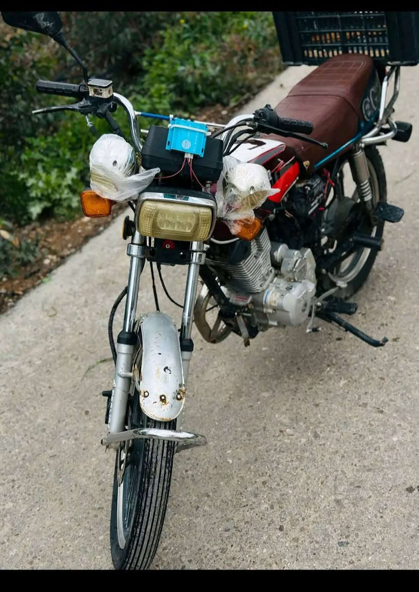 السلام عليكم دراجه سيفان للبيع موديل 2020الدراجه جاهزه كلشي شقال اوراق اصولي السعر 450وبيهه مجال متواجد خاص


**إذا كنت صاحب هذا الإعلان وتريد حذفه لأي سبب، رجاءا أرسل رسالة إلى الدعم الفني**