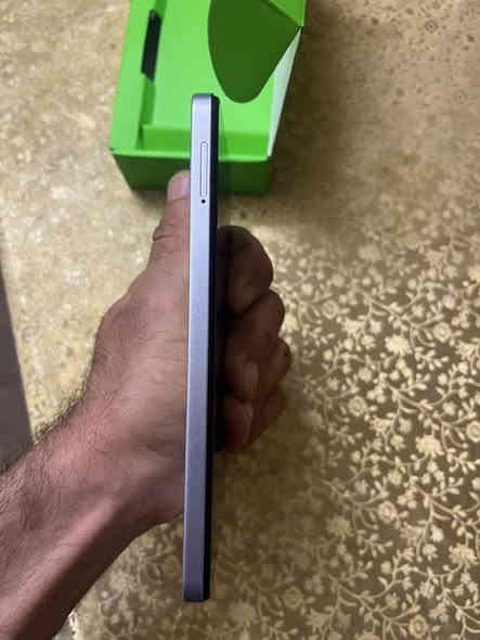 سلام عليكم تليفون للبيع نضيف بس شاشة تفطرت بس مامثر عليا سعر مناسب ٥٠ الف مكاني مشتل رقمي ***********
