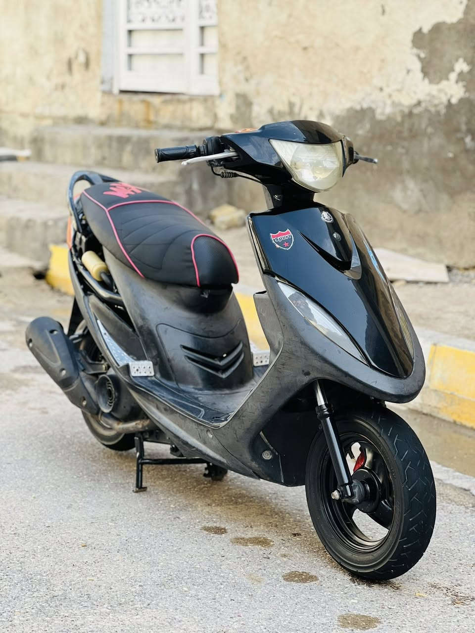 السلام عليكم دراجه ماكس عدله بلاديه الدراجه خرسه ما نقصه برغي شوفت عينك كفراته موجوده الدراجه كامله كهربائيات نكره سلف بكل وقت مفتوحه المكان ناصريه الإسكان الصناعي ***********. متواجد واتساب
