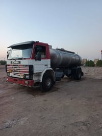 سكانيه فطيمه • محرك دي اس • تانكي ستيل」、「جاهزه」、「جديدة جدا」、「رقم اربيل...