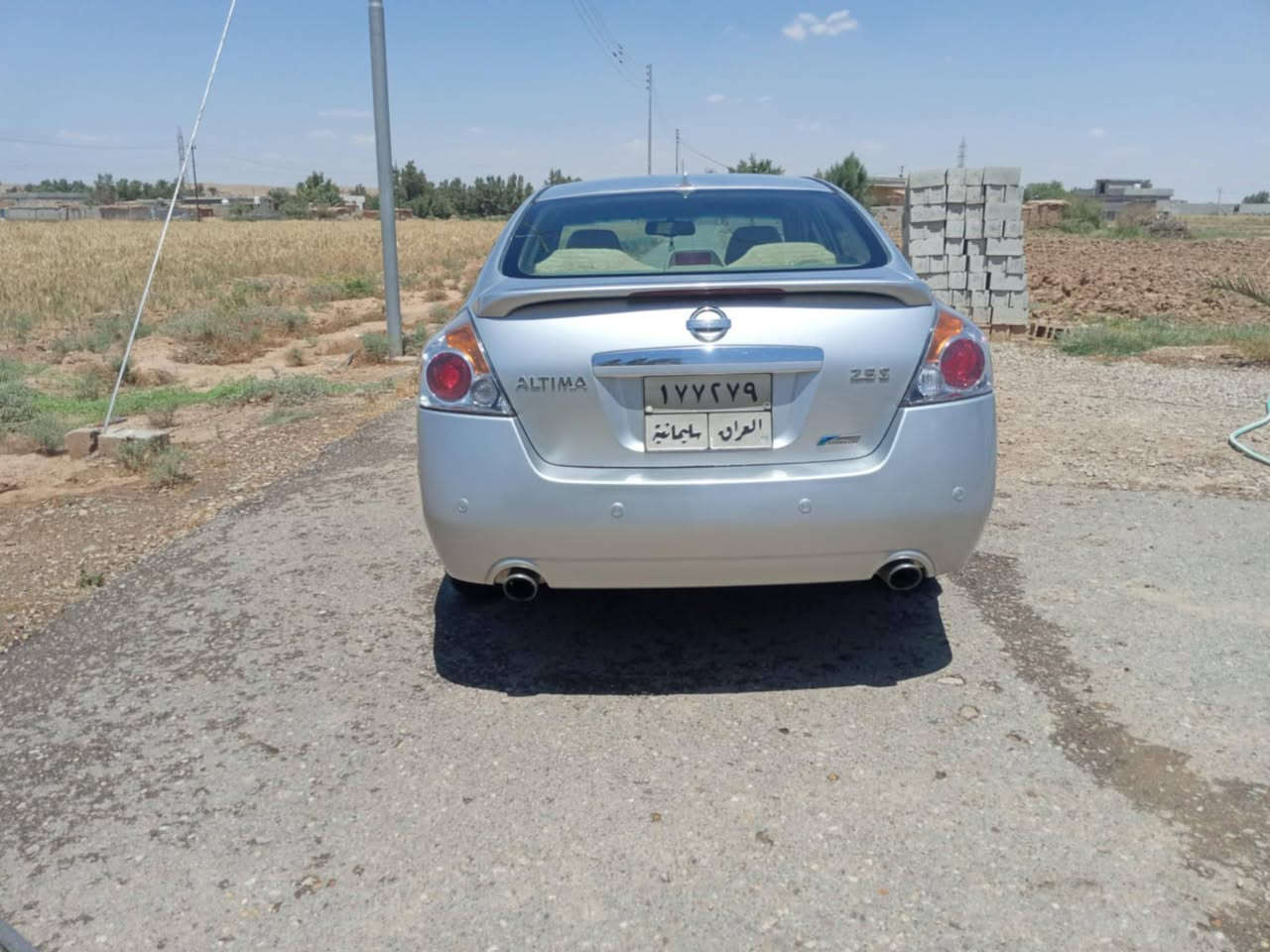 السلام عليكم نيسان موديل 2009 وارد خليجي بيهه قطعه وحده بس الباب الخلف السائق رقم سليمانيه مكينه كير تخم تاير كله بل شرط هزه سنويه تحويل ثاني يوم السعر المطلوب 118او بيهه مجال رقم الهاتف ***********
