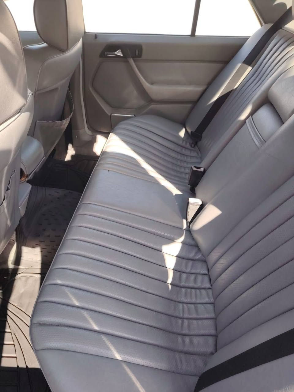 بعد التحية
مارسدس دب 300 طيارين
موديل 1989
ماشية 160 ع وضع الشركة
هزة جديدة تحويل في اي مكان
مكفولة كفالة عامة
السعر 110
مكانه السماوة
***********
***********
