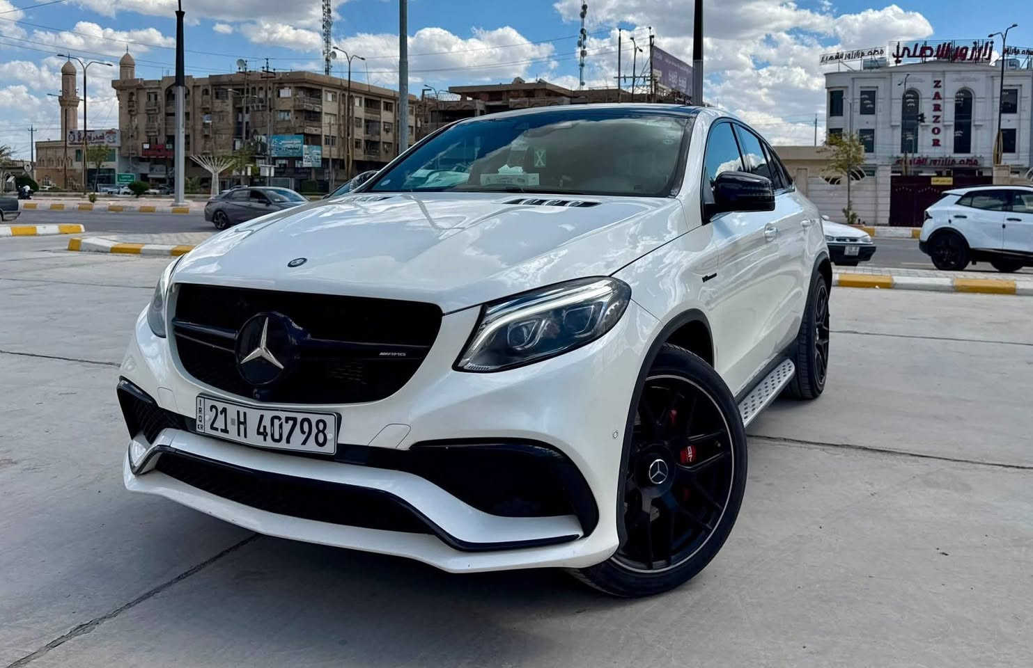 مرسيدس 2017 GLE63 AMG وارد الماني
مكفولة كفالة عامه اعلى فئة بال GLE
. مكينه 8 تون تيربو  550 hp
. كيجات 320
. بانوراما
. حساسات اماميه خلفيه وجانبية
. رادار امامي توقف ذاتي
. كاميرات 360
. داخل احمر واسود بلادي مختمة AMG 
. شاشات عدد 3 
. كشنات 

🟪 السعر  :: الطلب في التعليقات ويوصلك مباشرة ✍️ 📩

‏. Auto Park
. انارة ترحيب
. المقاعد كلها تدفئة
. حاملات الاكواب تدفئة + تبريد
. لايتات امامية لد والعدسة داينمك
. مري جانبي ترحيب وتدفئة وتنطوي كهرباء
. لد داخلي الوان متغيرة تتحكم بيها من الشاشة
. تبريد بيانو
. كشنات ميموري خزن
. ثلاث انظمه قيادة + Eco | Normal | Sport | Sport 
وباقي المواصفات المعروفة ما اريد اطول عليكم بيها
ممشى السيارة 92 الف
ارقام سليمانية بأسمي تحويل مباشر هزة وفحص كاملات
بدون مسج وبدون نقص عليها سيرفس كامل 
من اطارات وباتري وزيوت ومنظومة احتراق
السيارة بلادية بدون برمجة بيها البك فاير 
والتسارع كلش قوي 550 حصان ينطح حصان

رقم صاحب سيارة
 ***********
***********
