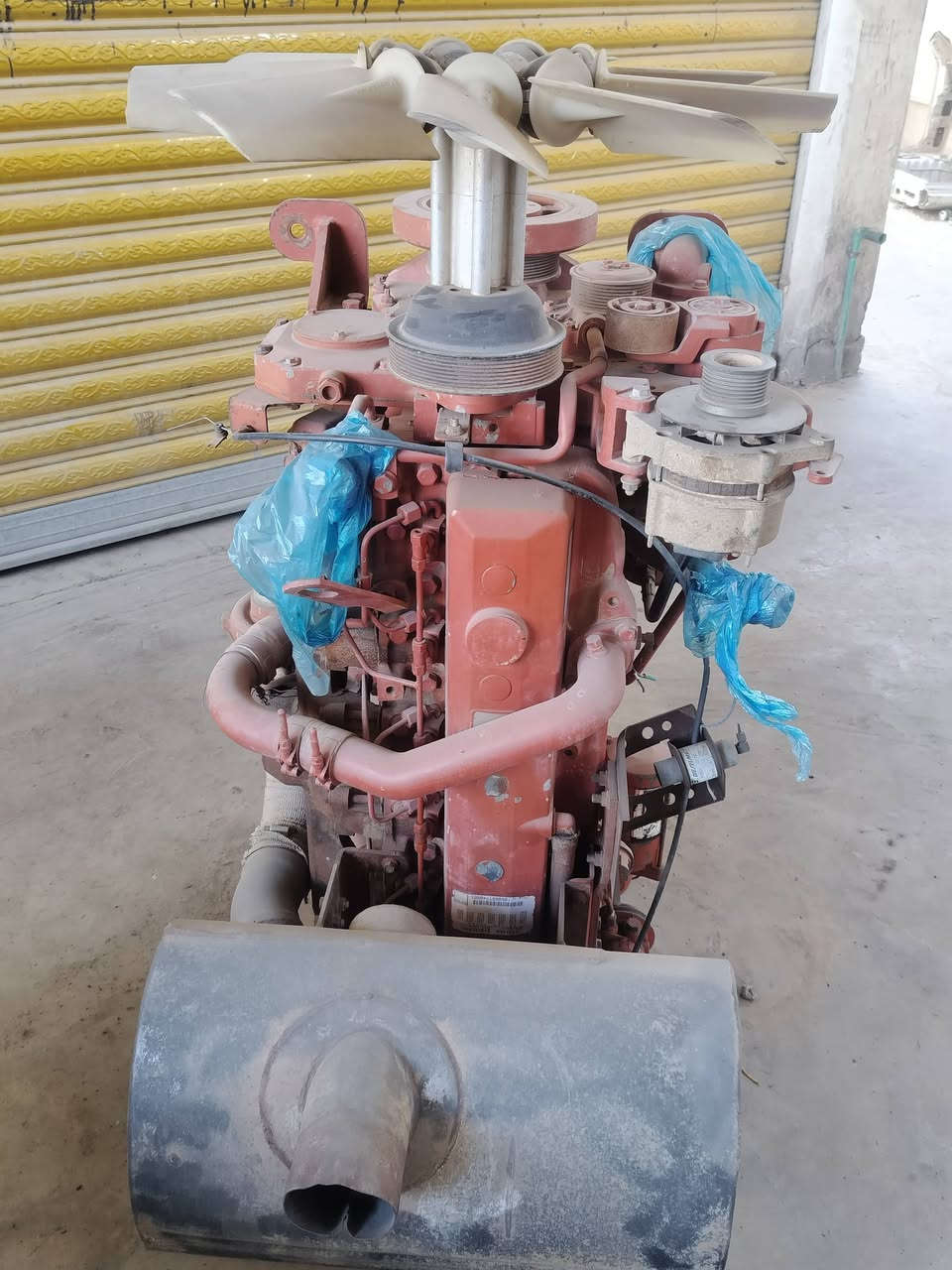 محرك جوندير بعده شركه 6سلندر للبيع سوبر لك عل شركه موديل حديث للبيع السعر 20ورقه بي مجال ***********
