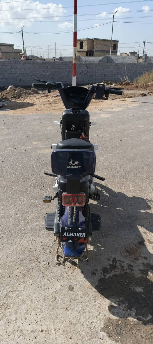 دراجه شحن للبيع اربع بطاريات تمشي 60كيلو سرعتها 55 وتصير باسكل جديده مكان الديوانية حي الجامعه للاستفسار واتساب ***********
