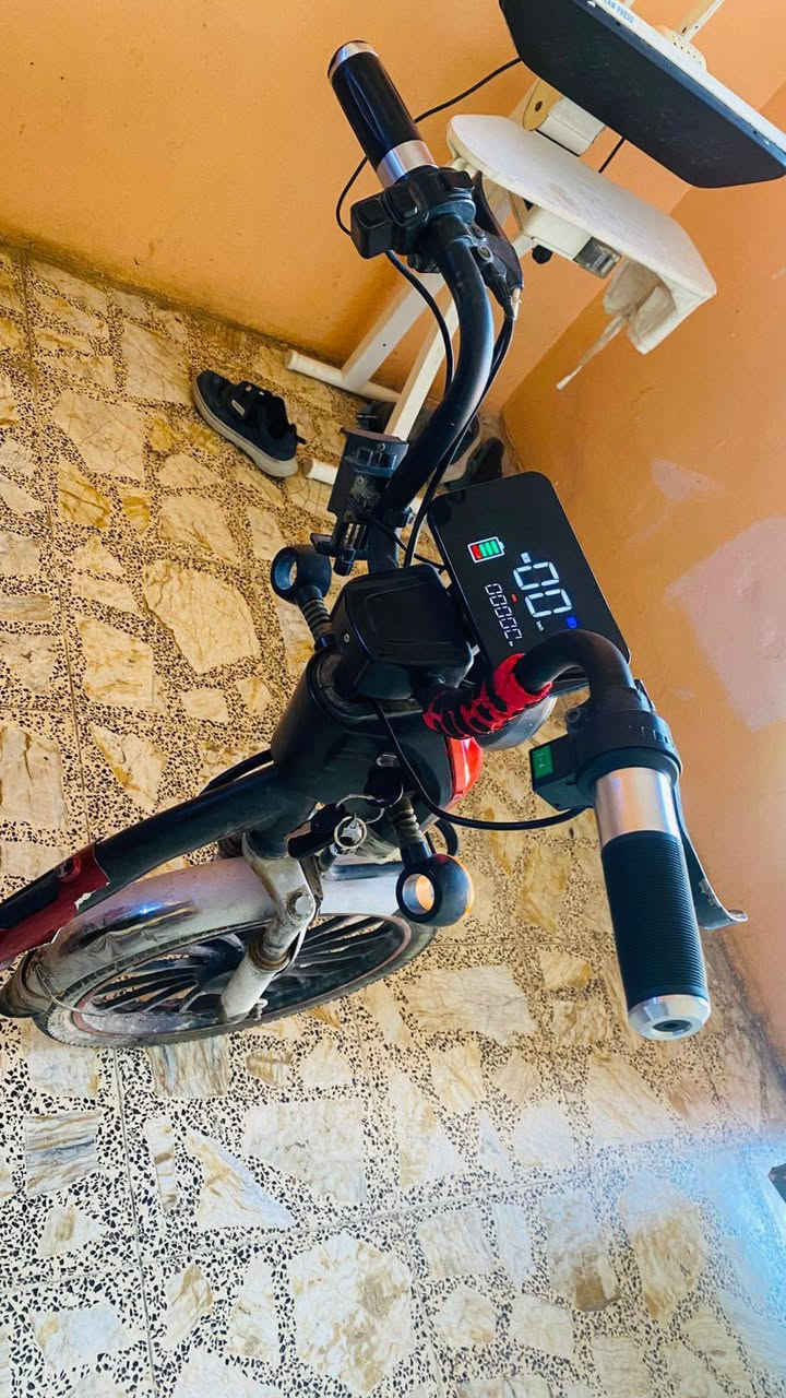 السلام عليكم دراجه شحن للبيع موديل 2025 حجم 20 شاشه جبيره بطاريات جدد كله شغاله
فقط بيها عطل بصيط ما اعرف شنو 
مكاني بغداد بوب الشام 
سعر 80 
رقم الهاتف ***********
