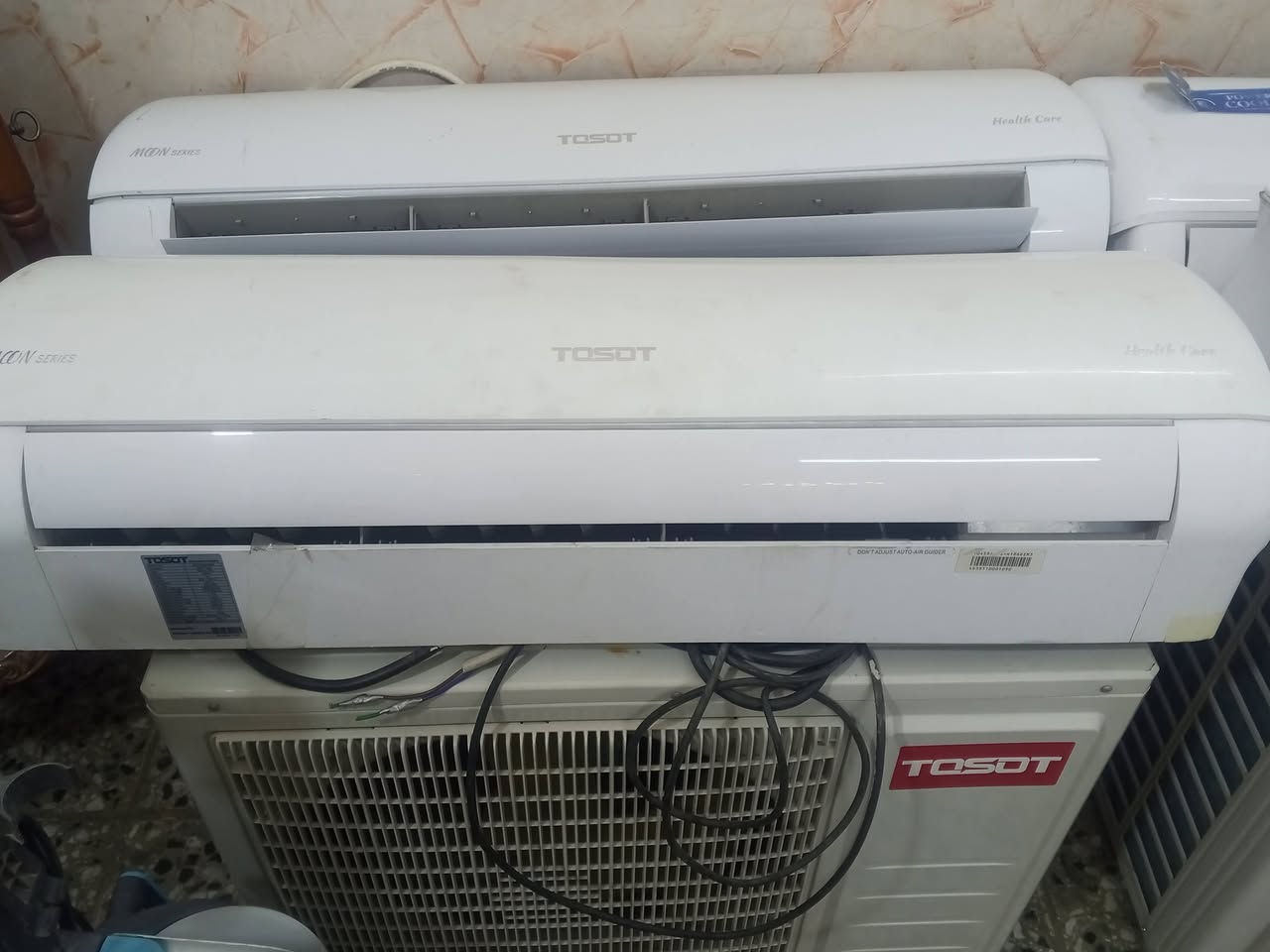 السلام عليكم سبالت أخو الجديد البيع بدون بواري. باقيت ملحاقتهم موجوده
متوفر طنين وطن ونص 
نوع جنرال 
توسوت 
تويسوت او اكو طن وادي. 
الشري. يتفضل خاص. .. 
***********
