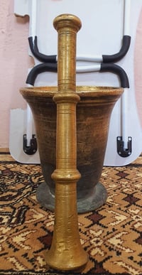 هاون ٢٤سم • قديم وثقيل • مزاد