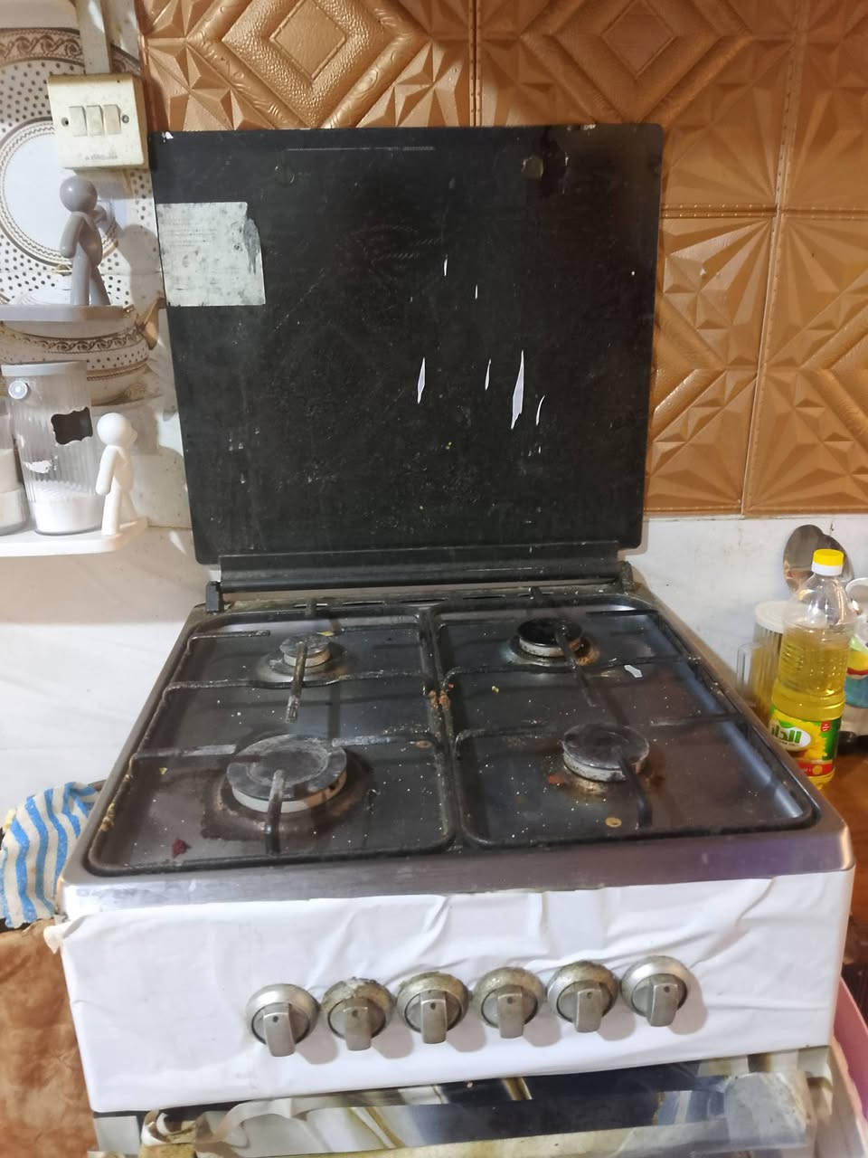 طباخ اربع عيون نضيف ابو الفرن كلش نضيف مامشتغل بي شي سعر ٦٠وبي مجال


**إذا كنت صاحب هذا الإعلان وتريد حذفه لأي سبب، رجاءا أرسل رسالة إلى الدعم الفني**