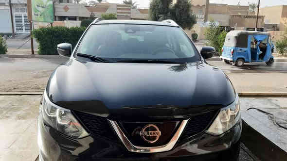 روج سبورت SV وارد أمريكا – للبيع
السيارة لون أسود، 

رقم بغداد باسمي 

السنويه 2026 تنتهي 

فئة SV، اقتصادية ومريحة 

محرّك 2.0 لتر  ونظام CVT اقتصادي.

– تشغيل بصمة + دخول ذكي

– شاشة معلومات + كاميرا خلفية

– نظام تبريد قطعتين

– مواصفات أمان كاملة (ABS – Airbags – Traction Control)

– نظام Eco 

– حساسات وإلكترونيات بحالة ممتازة

– صيانة منتظمة وسيارة جاهزة للاستخدام

حادث باب خلف السائق تعمير جاملغ الخلفي اخذها سونار واقتنع وشوف 

تخم تاير اصلي ياباني جديد 

السيارة نظيفة من الداخل والخارج، وما تحتاج أي صرف.

السياره ماشيه 130كم حقيقي 

السعر 165 ورقه بلاش البلاش 

للاستفسار الاتصال عادي وواتساب 

***********
