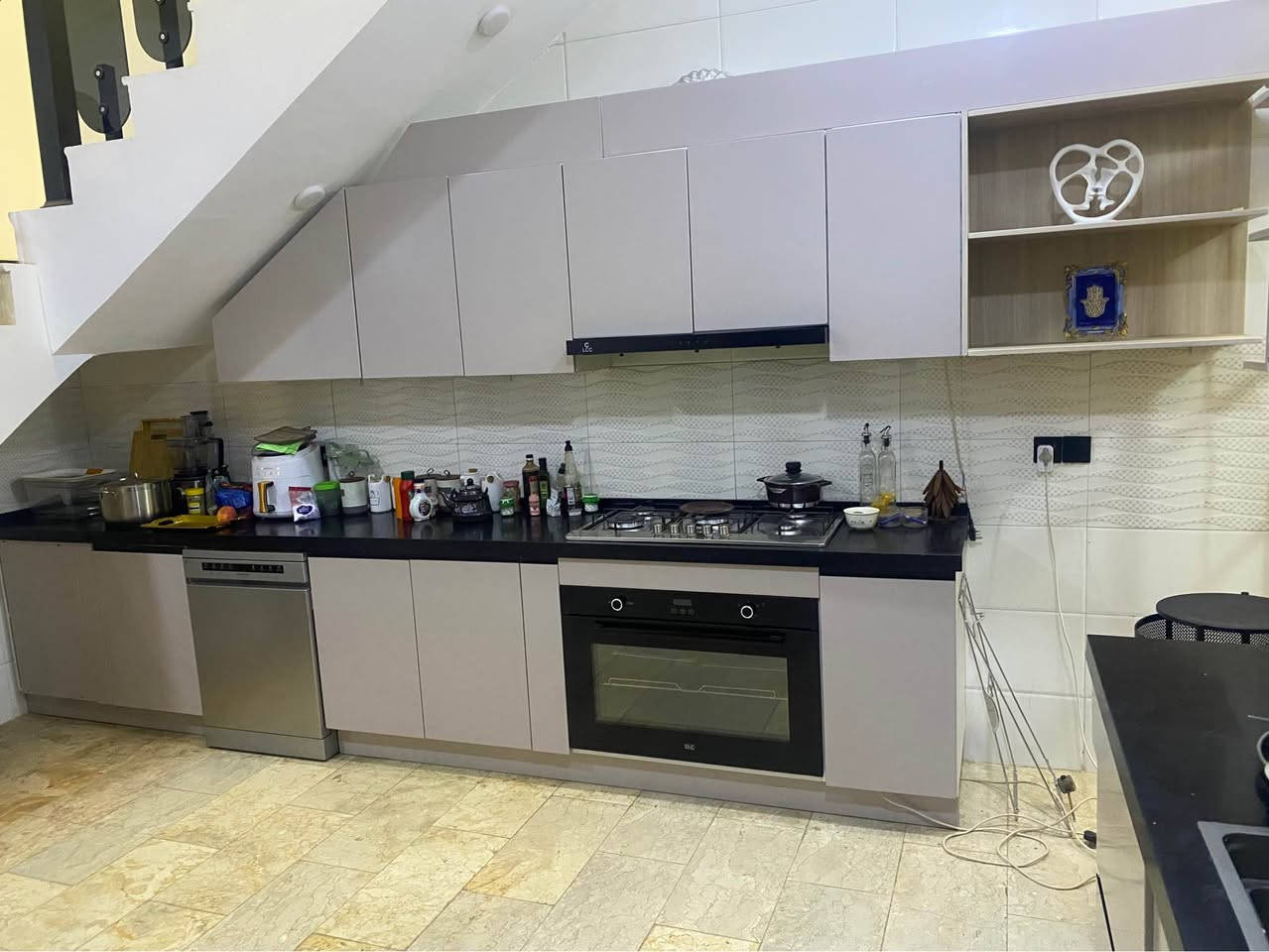 كاونتر تركي ضمان ١٠سنوات ضد الخدش المواد درجه اوله كاونتر العمر السعر اربع ملايين وخمسميه وبي مجال رقم مبايل *********** بغداد, العراق
