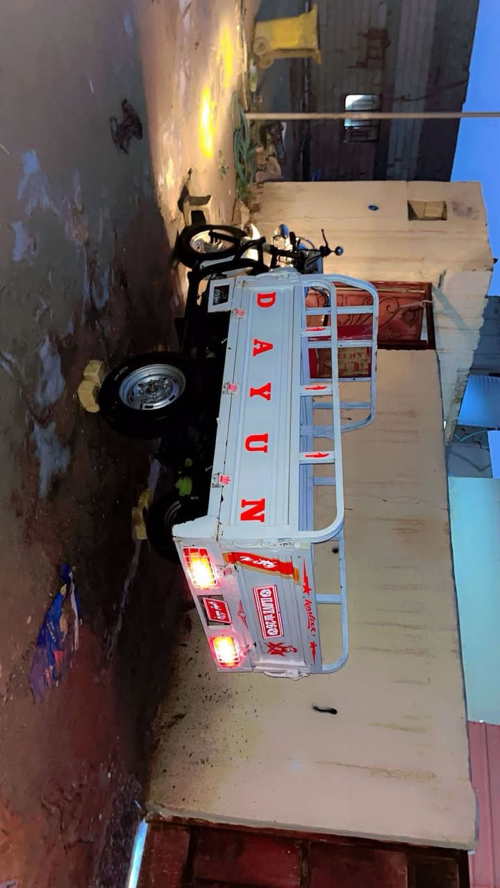 السلام عليكم ستوته 2015 اوراق اصولي بسمي الستوته مكينه مفتوحه بس بستم شاصي مكفول بدي جديد الستوته كلش حلوه ما اجاوب خاص السعر خاص
الرقم ***********
