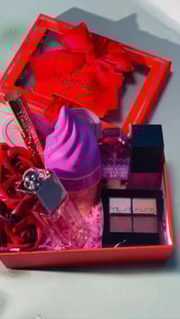 هدية • مكياج • متابعين