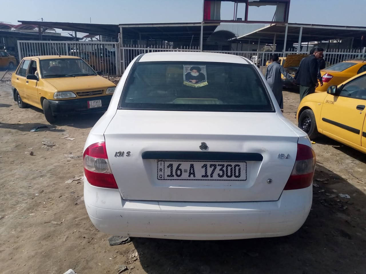 طيبه موديل 2013 جاهزه من كلشي مكينه وكير وحداديه وتخم تاير لاضربه ولاتبديل بيه فقط باب الصدر صبح اثر بارد فقط جاهزه سياره مال جناي ترايك وين ما يعجبك سياره مانقصه برغي تبريد ثلج غرامات مصفره سنويه 2030 السعر 42 وبيه مجال للاستفسار عله الرقم *********** مكان ديوانيه مامتواجد نت
