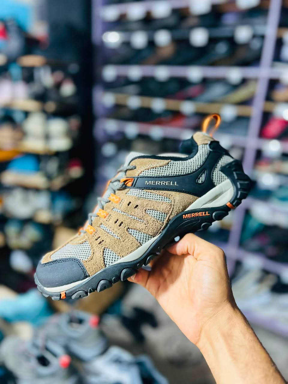 میرال Merrell

نظافة ١٠٠٪
قیاس 44.5 

توصیل موجود


**إذا كنت صاحب هذا الإعلان وتريد حذفه لأي سبب، رجاءا أرسل رسالة إلى الدعم الفني**