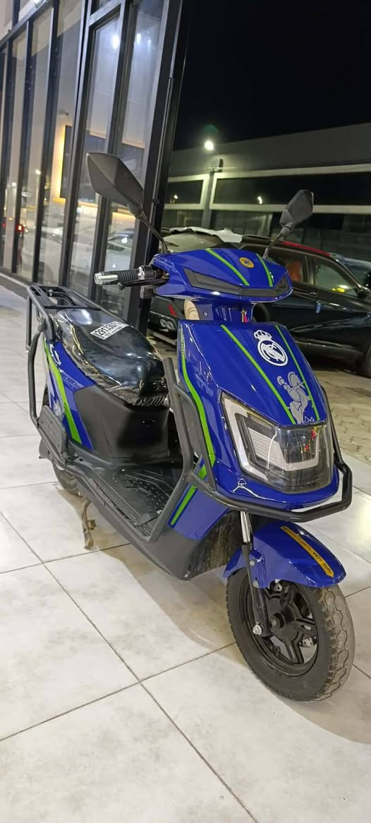 السلام عليكم موطور شحن البيع موطور جديد شرك سعر500وتجي وتدلل ***********
