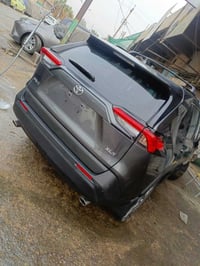 رف فور للبيع موديل 2024امريكي رقم فحص موقت بغداد 07734011217