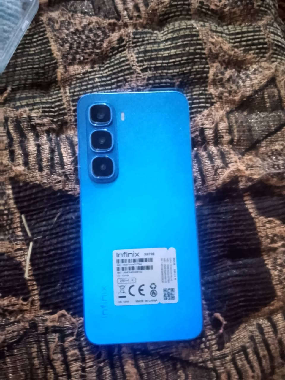 عندي تلفونين ثنينهن شغالات انفنكس هوت 60جديد مابي شي كامل ملحقاتو ول تكنو بس راس الشاحنه  التليفونات ثنينهن شغالات  للبيع او مراوس اب ايفون 12او 11عادي بس كون نضيف الرقم ***********
