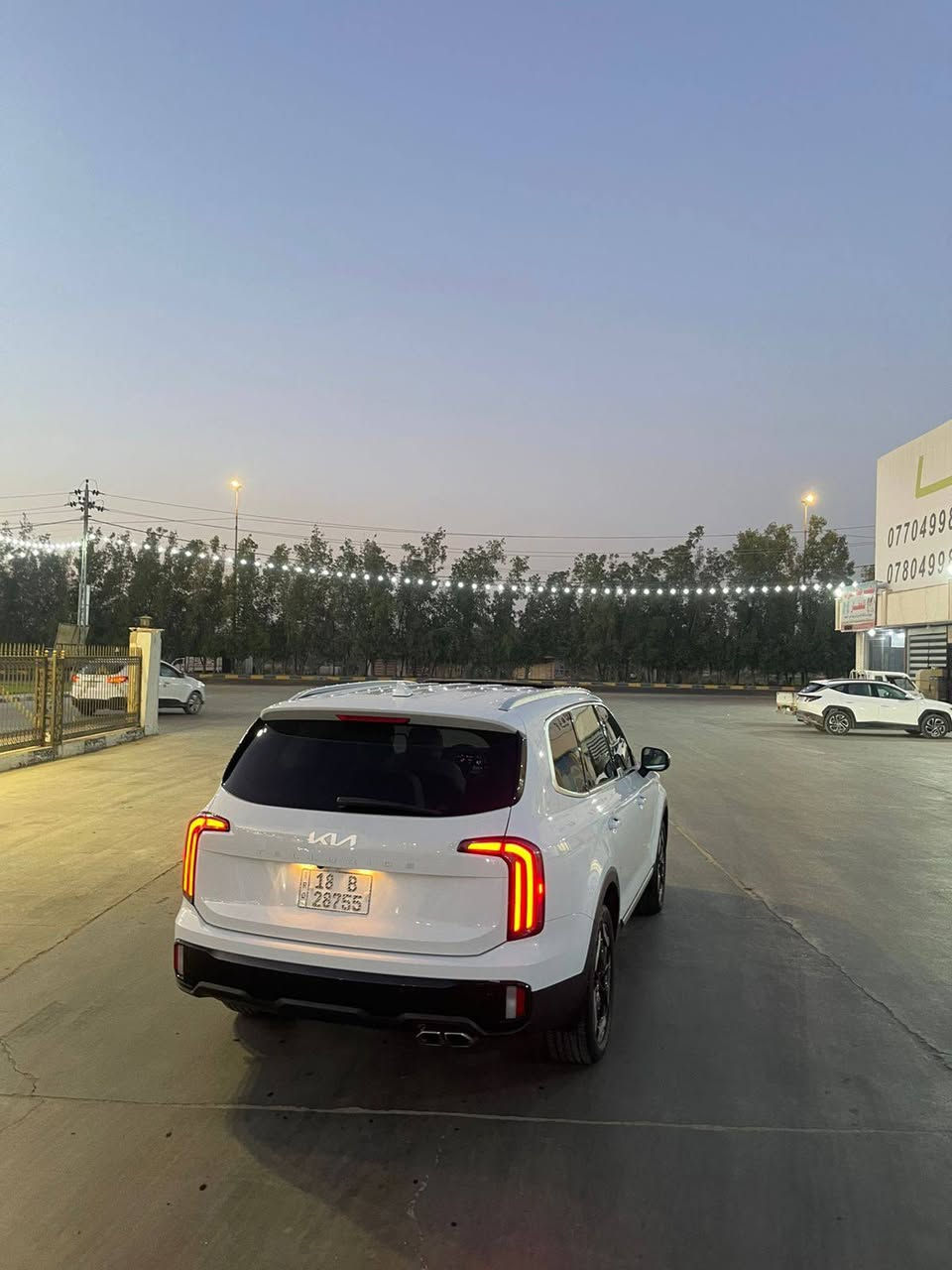 السلام عليكم
KIA TELLURIDE S 2024 
🏁🏁🏁🏁🏁🏁🏁🏁🏁
⬜️◻️▫️⬜️◻️▫️⬜️
المسافة المقطوعة : 36 الف ميل🚶
حجم المحرك: 3.8💪🏻
عدد الاسطوانات : 6 سلندر
اللون : ابيض
🚗🚗🚗🚗🚗🚗🚗
الإضافات :  
فتحة🌃
شاحن وايرلس 📱
بصمة تشغيل  👈🏻
شفتات ستيرنك 2️⃣
تحديد مسرب | : | 
اوتو هولد 🅿️
كراسي   كهرباء ⚡
تشغيل عن بعد ☝🏻
هاند بريك بصمة ​👈🏻
تدفئة تبريد  كراسي 🔥
صندوق كهرباء ⚡
نقطة عمياء 🚨
إضاءة LED💡
برادي خلفية 🥃
ويل كب 🛞
شاشة تحكم لمس📺
اندرويد اوتو🤖
ابل كار بلاي🍏
خرائط 🗺️🧭
دخول ذكي✅

للإستفسار *********** @

