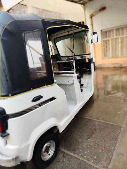 السلام عليكم تكتك للبيع 2020 طالعه ب2021 تكتك جاهزه مكاني بابل القاسم تفاصيل بالفيديو السعر 3و700وبيها مجال رقمي ***********
