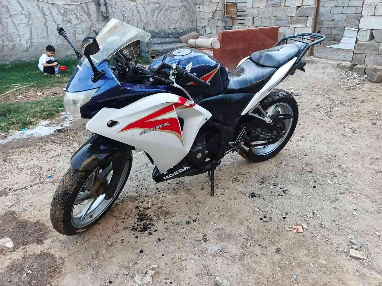 السلام عليكم دراجه CBRدرجه نظيفه كربايات كله شقاله دراجه جفته جفتها جديد دراجه بيع وراوس غير دراجه سعر مالتها مليون


**إذا كنت صاحب هذا الإعلان وتريد حذفه لأي سبب، رجاءا أرسل رسالة إلى الدعم الفني**