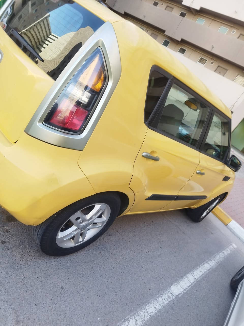 السلام عليكم
صول موديل 2011

وارد امريكي

محرك 2000 دوش

كير AT

ماشيه 162 الف 

مواصفات فول ماعده البصمه 

***********
