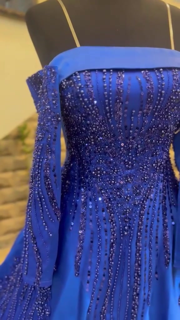 مرحباً بنات
فستان مناسبه ماخذته من المنصور جديد ب٢٥٠ الف لبسه وحده لابسته 
اريده ب١٥٠ الف يلبس قياس ٣٨-٤٠


**إذا كنت صاحب هذا الإعلان وتريد حذفه لأي سبب، رجاءا أرسل رسالة إلى الدعم الفني**