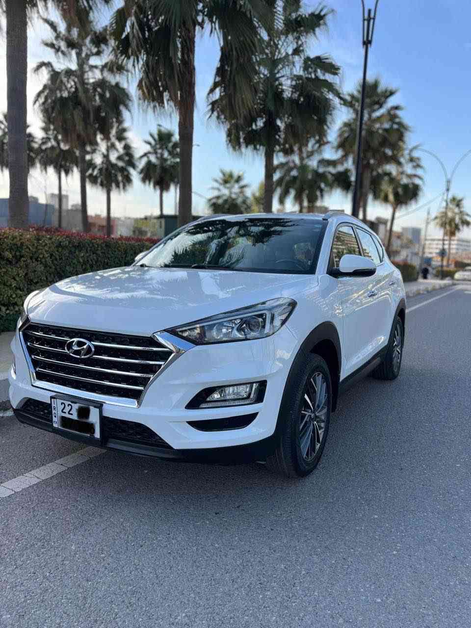 توكسون موديل ٢٠٢٠
مواصفات خليجي كوري بريك برجل
بصمة
كشن جلد و كهربائية 
تبريد مركزي
محرك ٢٠ دوش مامفتوح 
ماشي ١٤٠ ألف حقيقي 
١٠ قطعة مبدلين اسود
پارچة رةش
بدون ضرر 
السعر ١٧٥
مكان اربيل
سنوية هزة جديد 
باسمي سيارة 
***********
*********** أربيل, العراق
