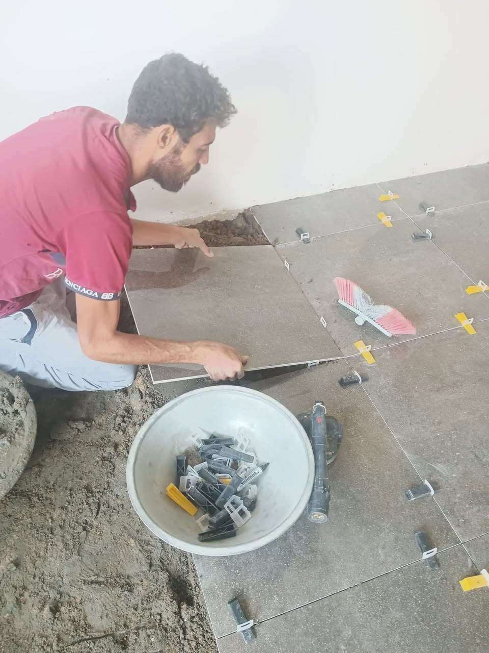 تطبيق بيت بورسلين 60×60 أبو أحمد لأعمال البناء والكاشي بأنواعه والسيراميك ***********
