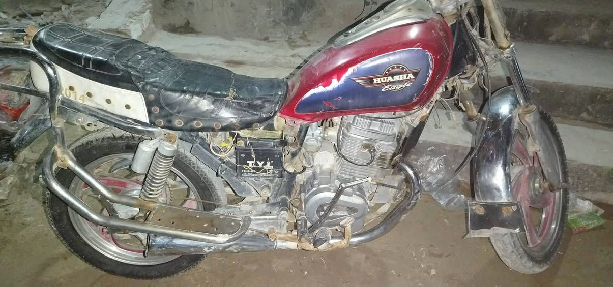 دراجة اليبع كلك كهرباء بيها محرك مامفتوح سعرهه 150و بيها مجال مكان حي ميسان نجف هذا رقمي بيها واتساب ***********
