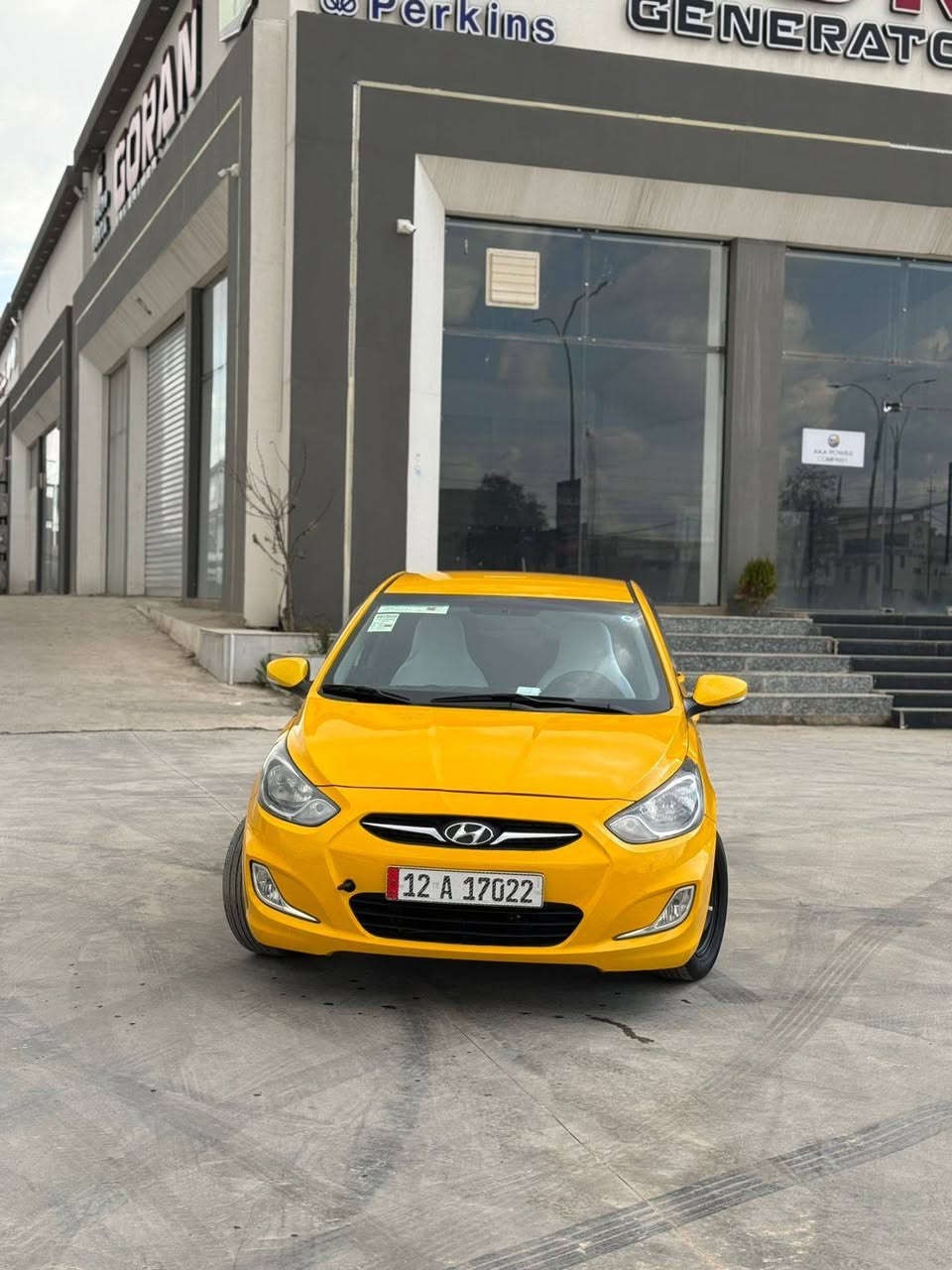 اسلام عليكم اخوتي
اكسنت 2011
رقم نينوه 
مكينه 16 دوش مرغورب شرط
كير عادي 
جامات كهرب
تبريد منظومه كاملاه جديده
تايرات جدد
طخم امامي وخلفي نظيف
كشنات هيتر +جلد
5 تكوات
اي بي اس ااصلي
اربع دسك
اشاير مري
تحكمات ستيرن اصلي
اربكات سياره شرط
 ***********
***********
