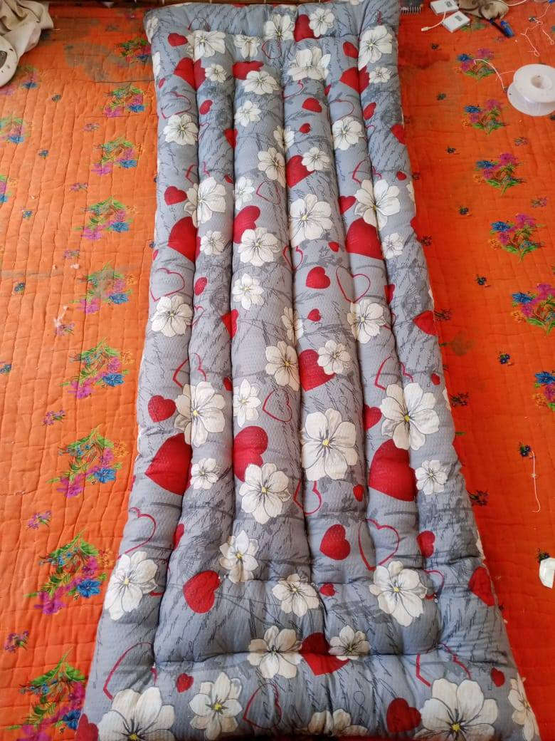 سيد كرار النداف لندافه الصوف وقطن وديباج امخاد جودليات دوشك نفر دوشك جربايه وتوصيل مجاني للبيت اخذهن ورجعهن مجاني للبيت ***********
