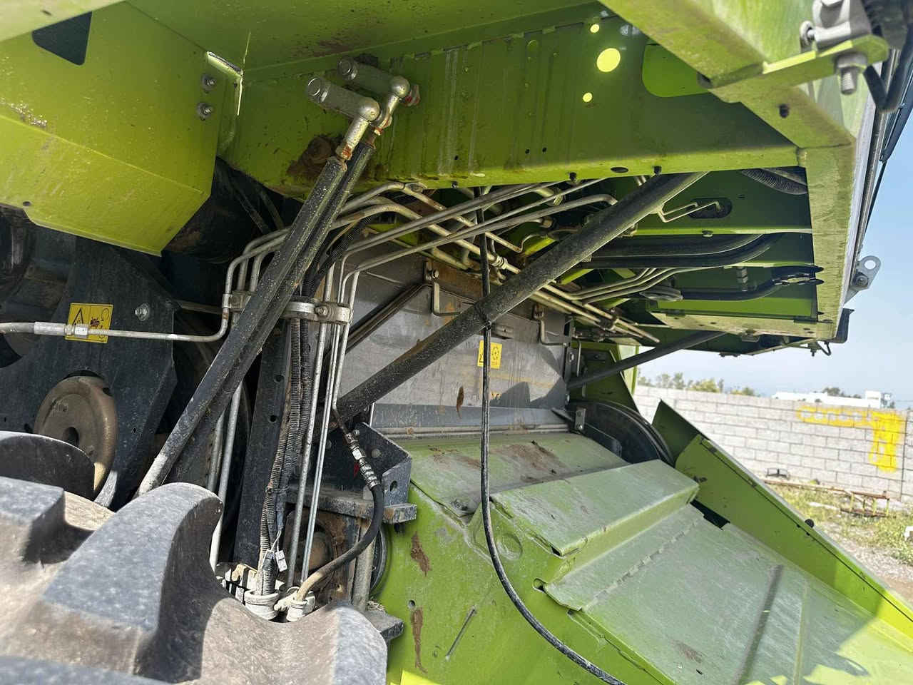 سلام عليكم حصوده موديل 18 مشتغله 200 ساعه ***********
