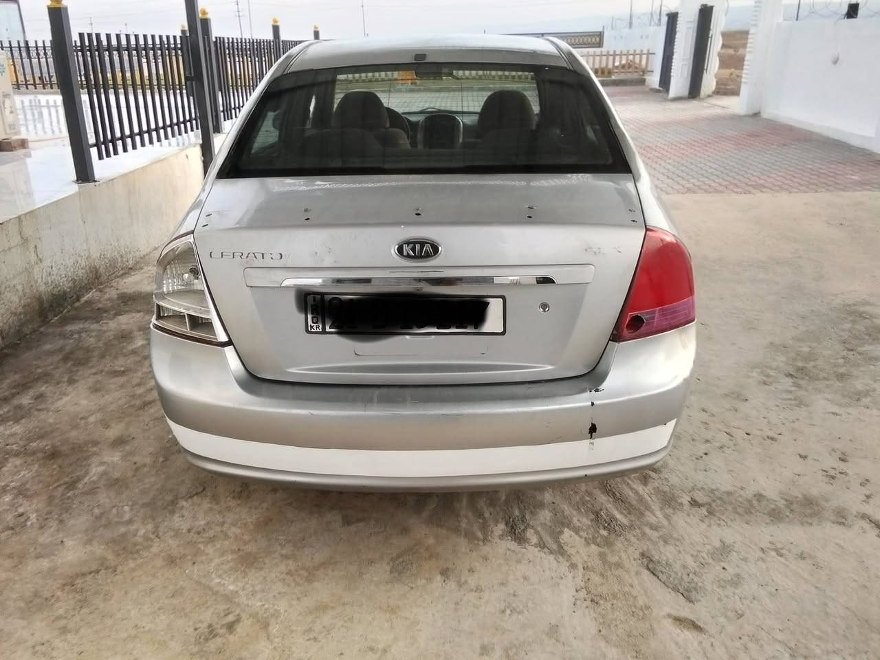 للبيع كيا سيراتو مكصوص مامسجل كير محرك شرط صدر نص عمر تبريد تدفا شرط السعر 34 وبيها  ويرهم مراوس اب اي سياره مكصوص ***********
