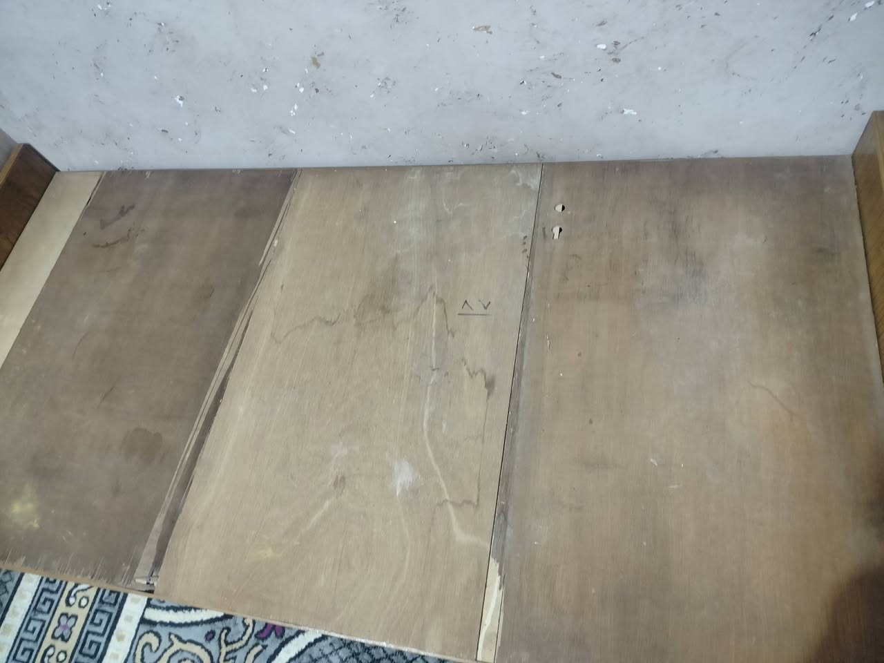 يالله ، چرباية حطاطة صاج جديدة مستعملة شهر تقريباً طول 2 متر عرض 1 متر نضيفة جداً سعر 145 وبيها مجال بسيط رجاءا لحد يكسر بالسعر مكاني ازركية واتساب ***********
