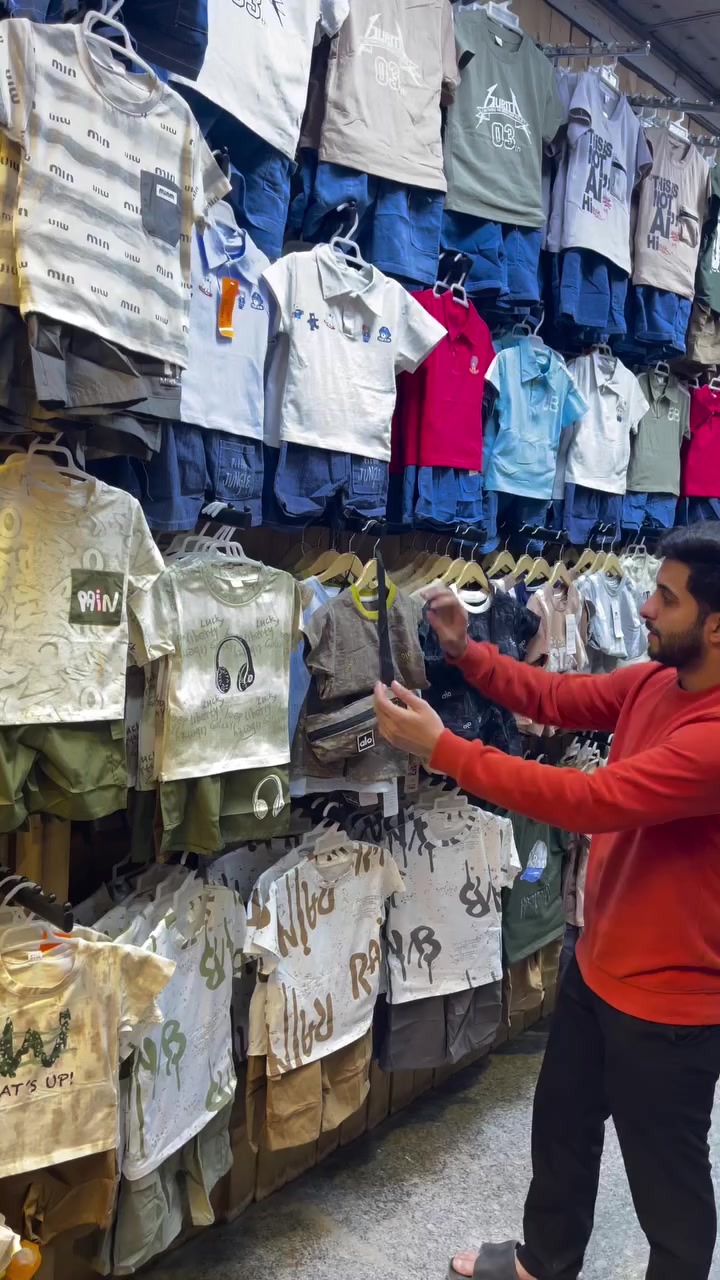 تراك ولادي سعر القطعة 8 الاف
يلبس1-4 سنه #سوق الشرطة #الشرطةالرابعه


**إذا كنت صاحب هذا الإعلان وتريد حذفه لأي سبب، رجاءا أرسل رسالة إلى الدعم الفني**