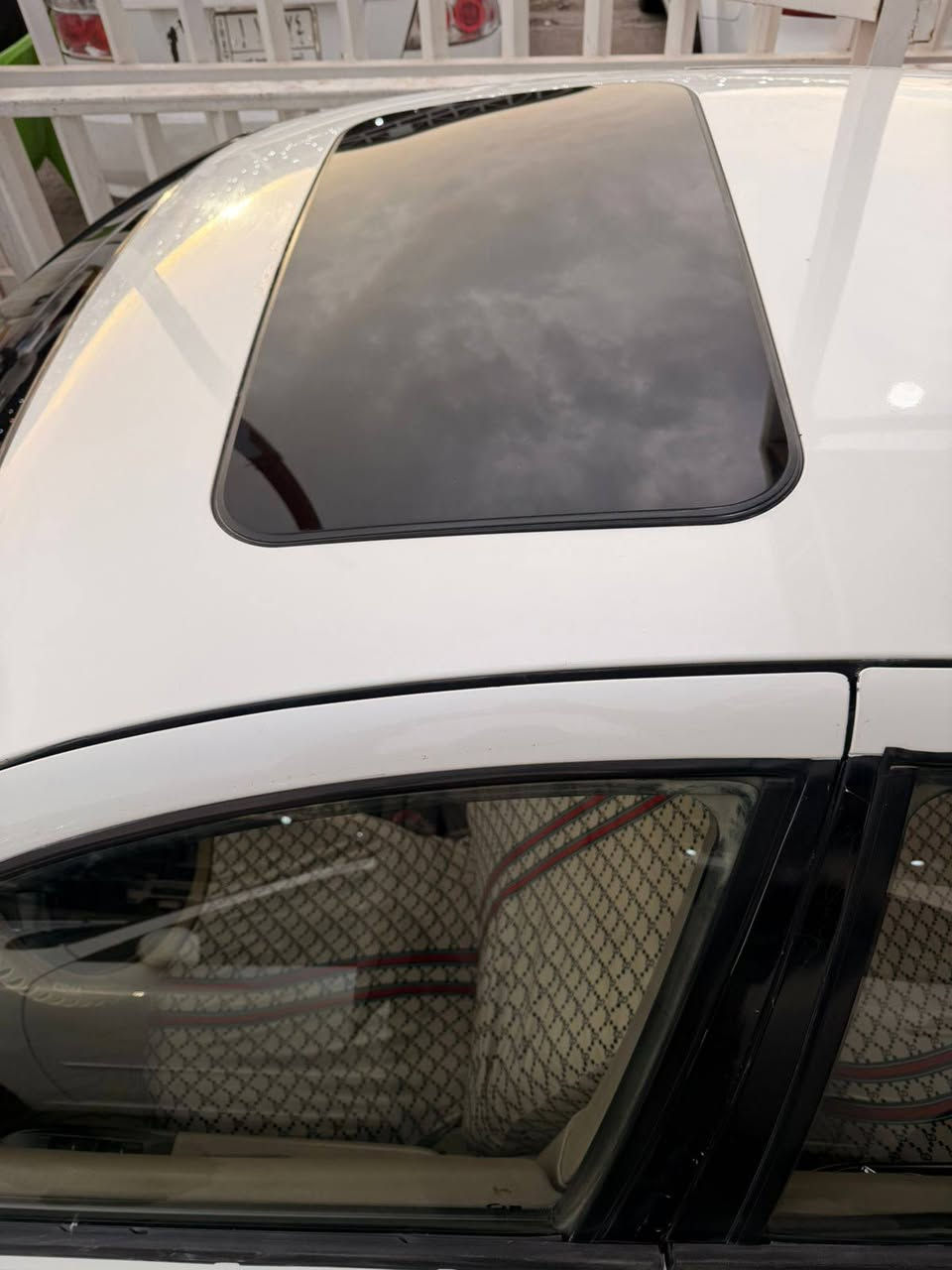 السلام عليكم 
نيسان صني 2007 رقم بغداد دولي فول مواصفات فتحه كشنات وبطاين جلد تحكم ستيرن مري شفط وكهرباء تبريد بيانو مكفوله كفاله عامه عده صبغ قطعتين بدون حادث كفاله كير ومحرك وتبريد وحداديه وكهربائيات كله ع شرط السعر 90 وبيه مجال مكاني نجف كوفه الاتصال على الرقم ***********
