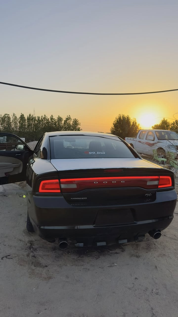 سلام عليكم جارجر 2014 كير كصبه محرك حداده باتري تايرات كله جديد سياره لوك شرط تراي 200 محرك هيمي تبريد ثلج سعر 50 ترهم مراوس اتصال***********
