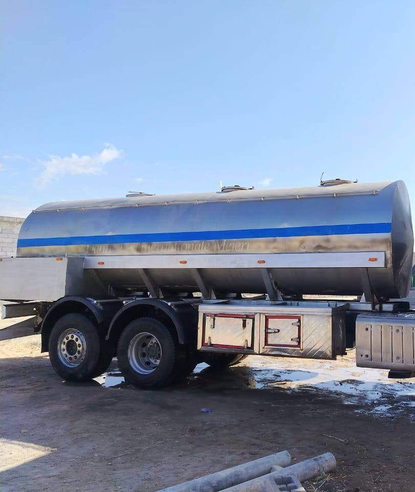 سلام عليكم تانكي ستيل ١٦ طن جديد طول التانكي 6 او نص مكاني بصره دير سعر 60 او بيه مجال رقم ***********
