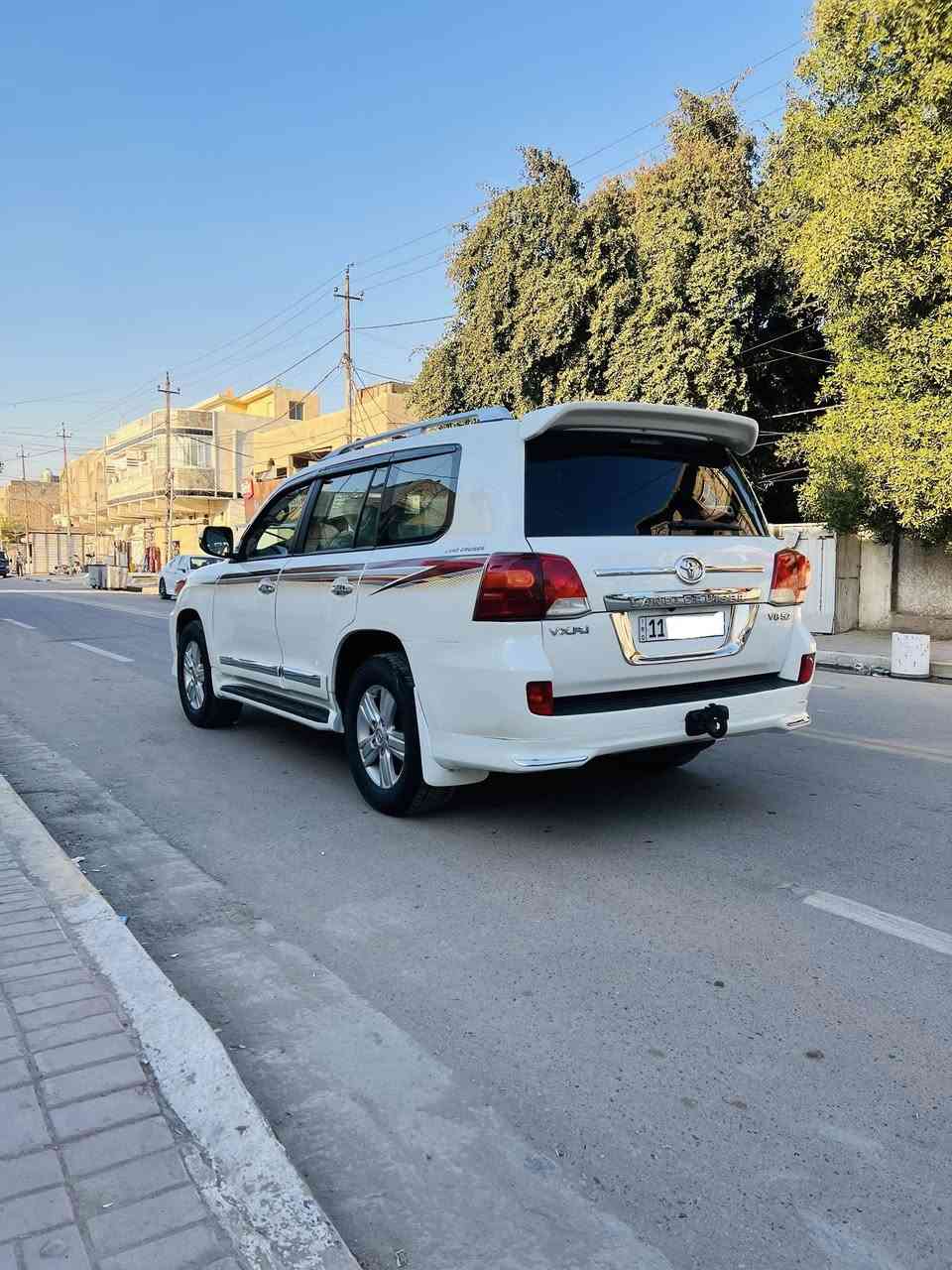 للبيع
لاندكروز VXR موديل 2011

رقم بغداد انكليزي بأسمي

محرك 8 سلندر

بصمه 
فتحه سقف
حساسات

شاشه اندرويد

فور ويل 

ثلاجه 

لايت زينون 

تبريد مركزي 

السياره بيها صبغ مكانات ابيع حزام 

سياره جاهزه مابيهه اي نقص 
مسويلهه ادامه عامه

السعر 260$
مكاني بغداد 
للاتصال(***********)
