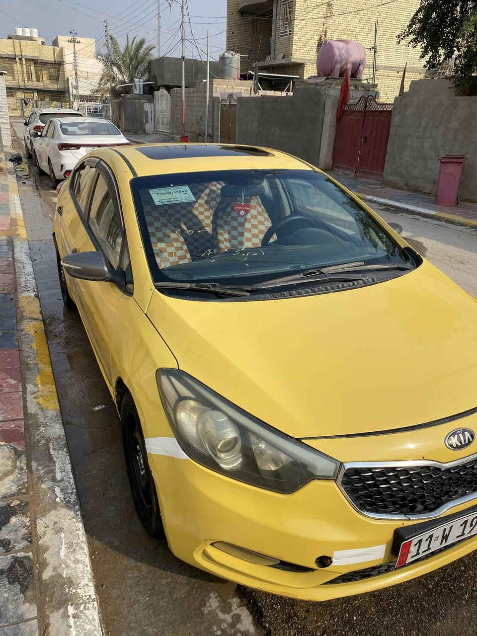 سيراتو 13 بيها بس قبق جنطه مبدل وكيرها يرادله تجفيت سعر 98 سعر تجفيت يوكع من سعرها باقي سياره مابيها شي سونار موجود والعطل هم موجود بالصور مكاني كربلاء رقم تلفون ***********  وبي واتساب
