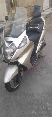 من رخصه صاحب الكروب  دراجه سلفر ونج شكل بقلاوه دراجه نضيفه شوفت عينك  ...